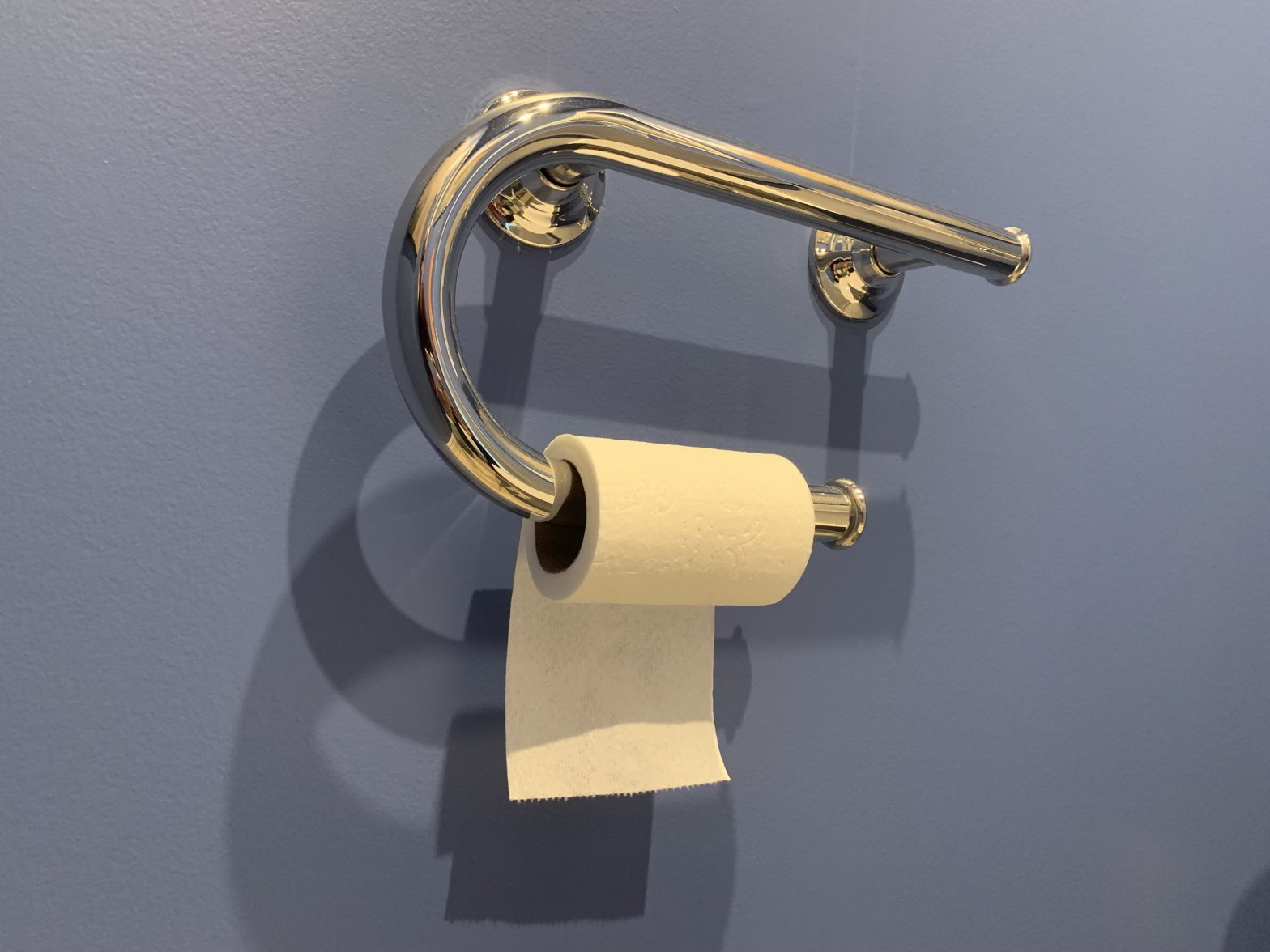 The BEST toilet paper holder for powder rooms, guest bathrooms, or water closets